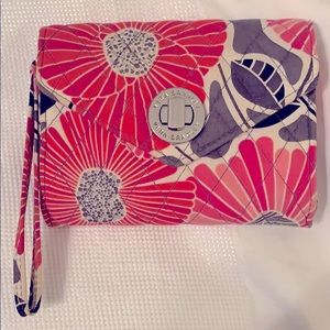 Vera Bradley Wristlet/wallet